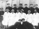 Pamiątkowe zdjęcie pracowników szpitala w Choroszczy    fot. Archiwum szpitala 