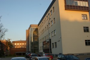 Budynek Wydziału Farmaceutycznego UMB fot. Wojciech Więcko