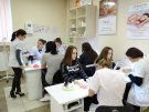 Samodzielna Parcownia Kosmetologii - praktyczna nauka zawodu z uczestnictwem uczennic z VII LO w Białymstoku