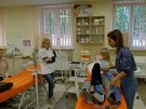 Uczniowie I LO w Węgrowie w Samodzielnej Pracowni Kosmetologii 