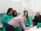 Uczniowie I LO w Ciechanowie podczas zajęć w Zakładzie Farmakodynamiki