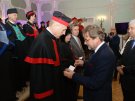 Inauguracja roku akademickiego UMB 2016/2017, wicemienister Jarosław Pinkas wręcza medale 