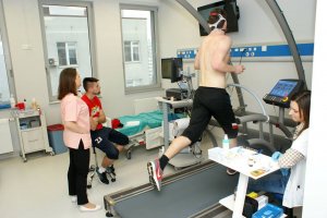 Centrum Badań Klinicznych UMB  sprawdza kondycję piłkarzy Jagiellonii