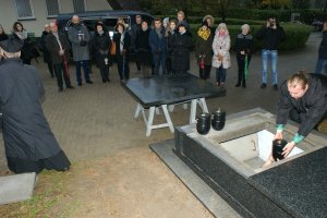 Pochówek szczątków osób, które swoje ciała przeznaczyły na rzecz nauki UMB, fot. Wojciech Więcko