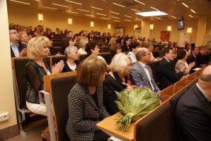 Wydział Farmaceutyczny z Oddziałem Medycyny Laboratoryjnej UMB świętuje jubileusz 40-lecia.