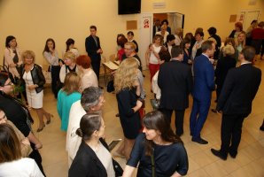 Wydział Farmaceutyczny z Oddziałem Medycyny Laboratoryjnej UMB świętuje jubileusz 40-lecia.