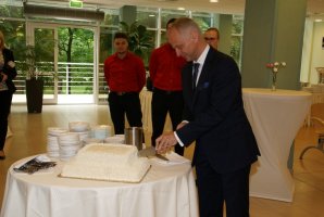 Wydział Farmaceutyczny z Oddziałem Medycyny Laboratoryjnej UMB świętuje jubileusz 40-lecia.