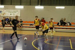 Rozgrywki w futsalu VIII Turniej Sportowy UMB