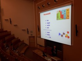 Uczniowie klasy siódmej ze Szkoły Podstawowej im. Hugona Kołłątaja odwiedzili UMB 