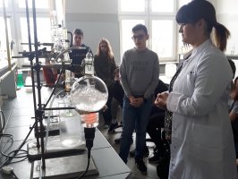 Uczniowie klasy siódmej ze Szkoły Podstawowej im. Hugona Kołłątaja odwiedzili UMB 