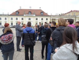 Młodzież z I LO w Białymstoku wraz z uczniami ze szkół partnerskich z Grecji i Włoch