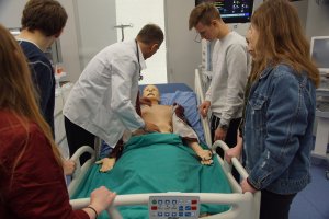 Salezjańskie Liceum z Sokołowa Podlaskiego w Centrum Symulacji Medycznych UMB Salezjańskie Liceum z Sokołowa Podlaskiego w Centrum Symulacji Medycznych UMB