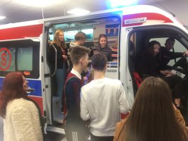 Centrum Symulacji Medycznej UMB odwiedzili licealiści z Olecka