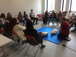 Centrum Symulacji Medycznej UMB odwiedzili licealiści z Olecka