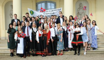 Norwegian students of the Medical University of Bialystok marched through the streets of Białystok