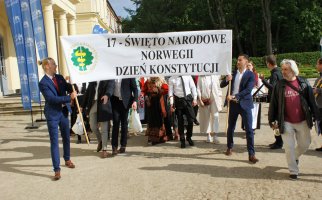 Norwegian students of the Medical University of Bialystok marched through the streets of Białystok