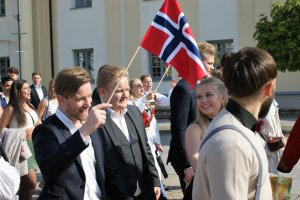Przemarsz norweskich studentów z okazji Święto Niepodległości Norwegii