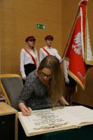 Uroczystość „Czepkowania” studentów pielęgniarstwa i położnictwa Uroczystość „Czepkowania” studentów pielęgniarstwa i położnictwa