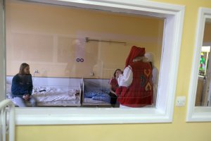 Mikołaj w Uniwersyteckim Dziecięcym Szpitalu Klinicznym w Białymstoku