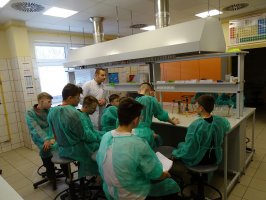 Szkoła Podstawowa nr 50 w Zakładzie chemii nieorganicznej i analitycznej 