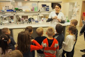 Przedszkolaki w Euroregionalnym Centrum Farmacji