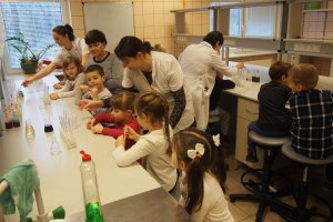 Przedszkolaki w Euroregionalnym Centrum Farmacji