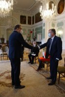 Rektor UMB wręczył dyplomy za całokształt dorobku