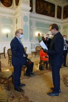 Rektor UMB wręczył dyplomy za całokształt dorobku