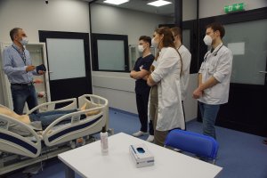  W Centrum Symulacji Medycznej UMB trwają zajęcia obiektywnych strukturyzowanych egzaminów klinicznych (OSCE)