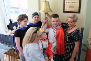 Dzwon Zwycięzcy zabrzmiał w Klinice Onkologii i Hematologii Dziecięcej UMB