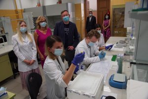 Profesor Roman Lesyk z wizytą w Zakładzie Biotechnologii UMB