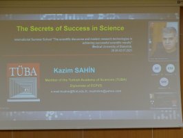 Wykłady ekspertów zagranicznych.