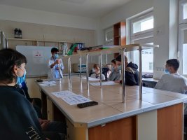 Konsultacje z biologii i chemii w Zakładzie Genetyki Klinicznej