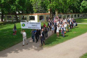 Przemarsz norweskich studentów UMB z okazji Święta Niepodległości Norwegii