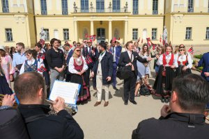 Przemarsz norweskich studentów UMB z okazji Święta Niepodległości Norwegii