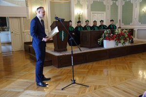Absolwenci farmacji UMB uroczyście odebrali dyplomy