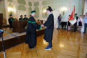 Absolwenci farmacji UMB uroczyście odebrali dyplomy