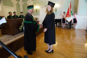 Absolwenci farmacji UMB uroczyście odebrali dyplomy