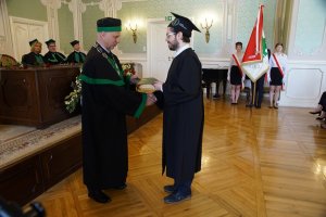 Absolwenci farmacji UMB uroczyście odebrali dyplomy