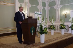 50 lat Kliniki Chirurgii Szczękowo-Twarzowej i Plastycznej 50 lat Kliniki Chirurgii Szczękowo-Twarzowej i Plastycznej