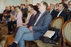 50 lat Kliniki Chirurgii Szczękowo-Twarzowej i Plastycznej 50 lat Kliniki Chirurgii Szczękowo-Twarzowej i Plastycznej