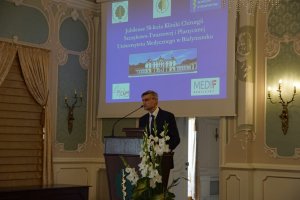 50 lat Kliniki Chirurgii Szczękowo-Twarzowej i Plastycznej 50 lat Kliniki Chirurgii Szczękowo-Twarzowej i Plastycznej