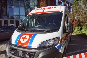 Wspólnota Akademicka UMB podarowała karetkę dla szpitala we Lwowie