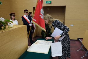 Uroczyste Rozdanie Dyplomów na Wydziale Nauk o Zdrowiu Uroczyste Rozdanie Dyplomów na Wydziale Nauk o Zdrowiu