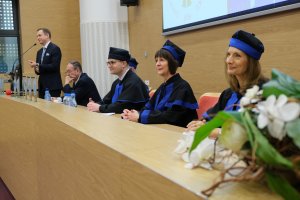 Uroczyste Rozdanie Dyplomów na Wydziale Nauk o Zdrowiu Uroczyste Rozdanie Dyplomów na Wydziale Nauk o Zdrowiu