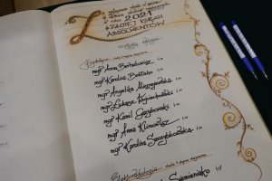 Uroczyste Rozdanie Dyplomów na Wydziale Nauk o Zdrowiu Uroczyste Rozdanie Dyplomów na Wydziale Nauk o Zdrowiu