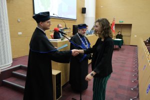 Uroczyste Rozdanie Dyplomów na Wydziale Nauk o Zdrowiu Uroczyste Rozdanie Dyplomów na Wydziale Nauk o Zdrowiu