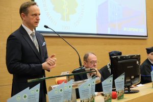 Uroczyste Rozdanie Dyplomów na Wydziale Nauk o Zdrowiu Uroczyste Rozdanie Dyplomów na Wydziale Nauk o Zdrowiu