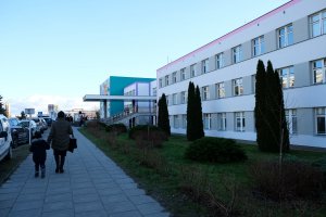 W UDSK zakończyła się modernizacja elewacji niskich budynków szpitala