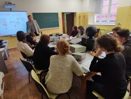 O fizyce licealistom opowiadali pracownicy Zakładu Biofizyki